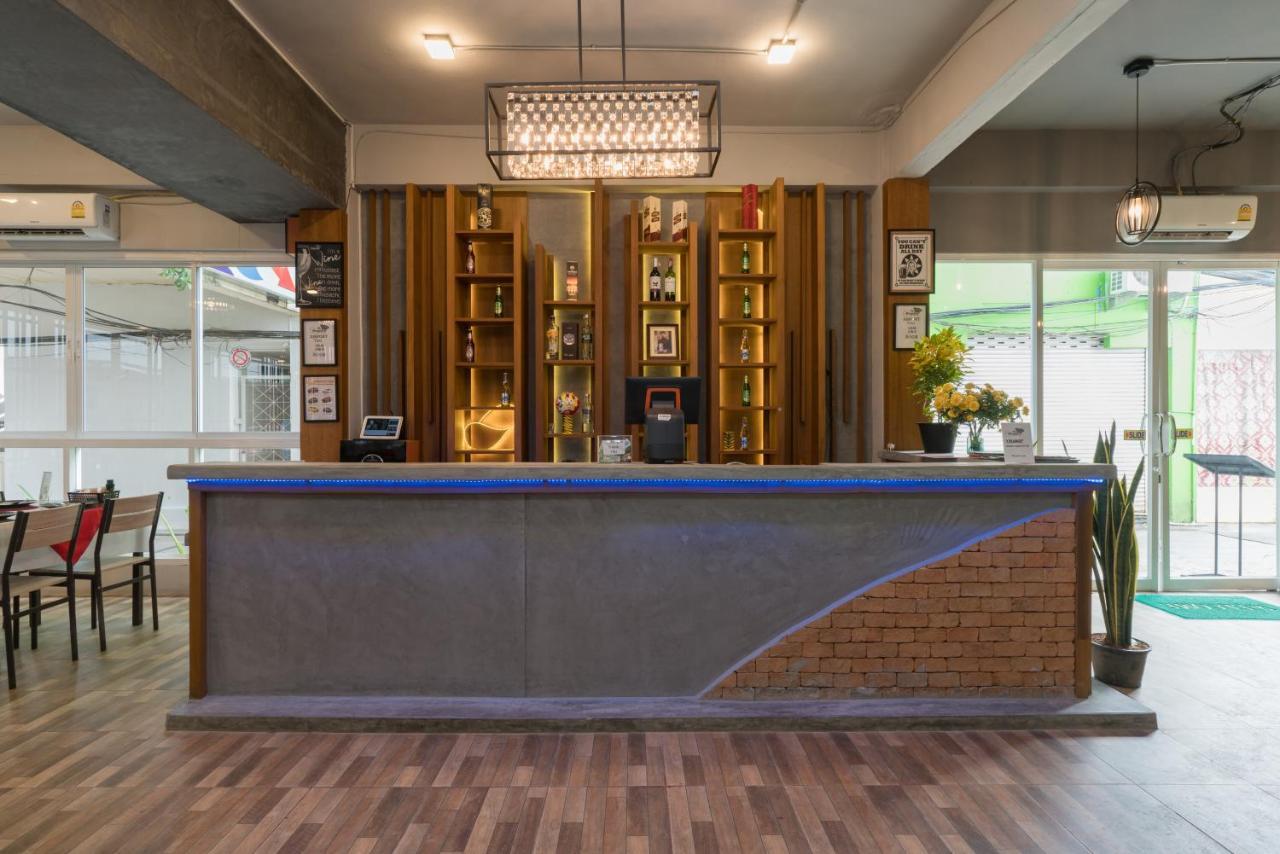 Hangover Inn Phuket Exterior photo